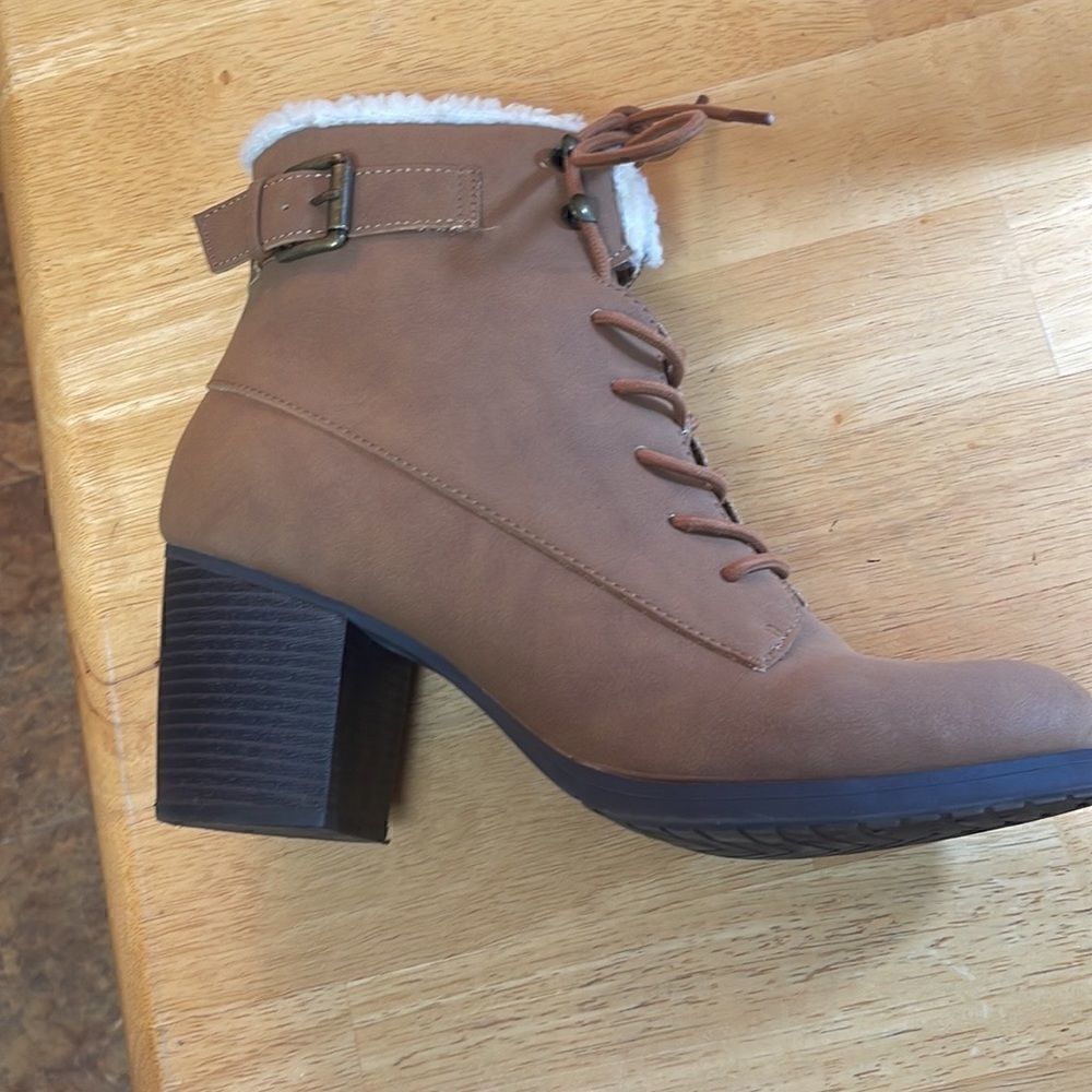 Me Too Boots - Picture 3 of 5